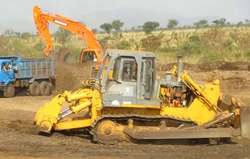 Medium_machinery-upgrading-road-for-sugar-plantations-near-hana-bodi-area_article_column