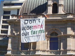 Medium_dont_undermine_our_farms