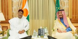 Medium_le-president-du-niger-avec-le-roi-d-arabie-saoudite