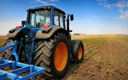 Medium_agriculture+tractor_stock